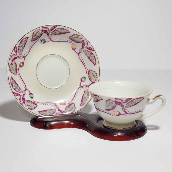 Small Cup and Saucer Leaves Vintage Japan Vintage - Picture 1 of 9